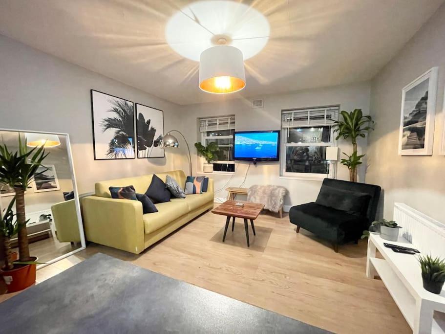 *New* Beautiful 2 Bedroom House In Central Location London Luaran gambar