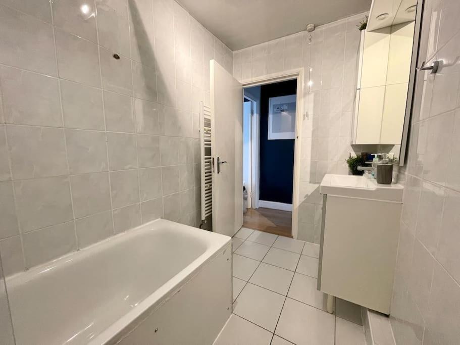 *New* Beautiful 2 Bedroom House In Central Location London Luaran gambar
